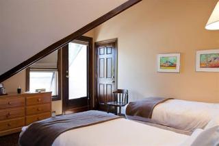 Elk Mountain Lodge