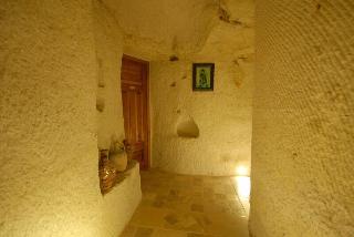 Arif Cave Hotel