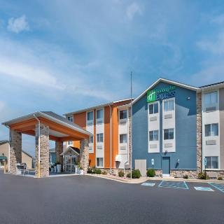 Holiday Inn Express Tuscola