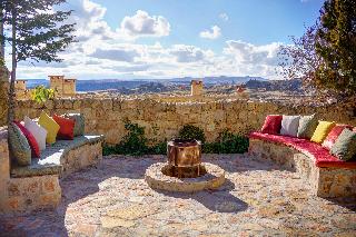 4ODA Cave House Boutique