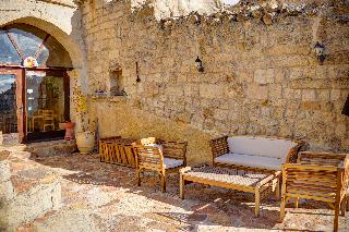 4ODA Cave House Boutique
