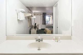 Super 8 by Wyndham Cottonwood
