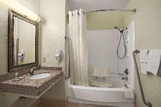 Super 8 by Wyndham Carlsbad