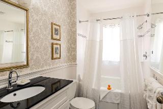 Crowne Pointe Historic Inn & Spa