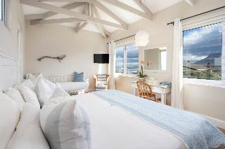 Hotel 138 Marine Beachfront Guesthouse