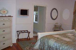 White Hall Manor Bed & Breakfast