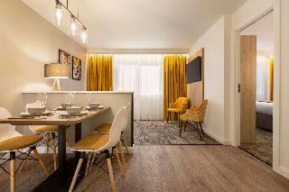 Super 8 by Wyndham Chester East