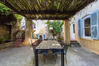 Auberge Burgundy