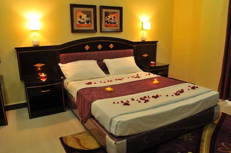 Room thumbnail 7