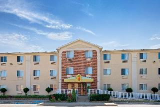 Super 8 by Wyndham Plano/Dallas Area