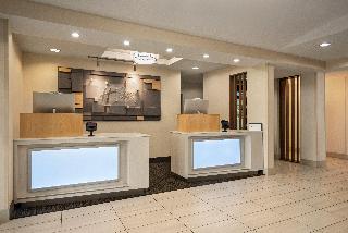 Holiday Inn Express Hotel & Suites Fredericksburg