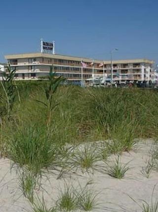Roman Holiday Motel