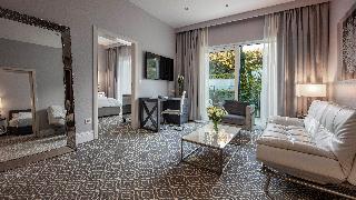 Room Room