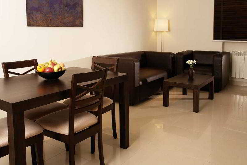 Room thumbnail 10