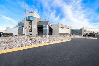 Clarion Inn & Suites and Convention Center