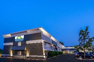 Days Inn By Wyndham Pleasant Prairie