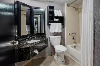 2 Queen Beds, Nonsmoking, Accessible