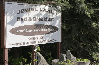 Jewel Lake Bed & Breakfast