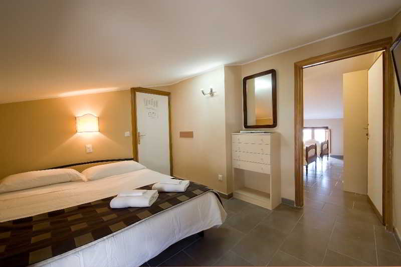 Properzio, Assisi