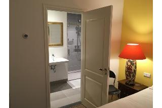 The Old Lady, Amsterdam and vicinity