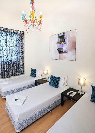 Ambassadors Hotel