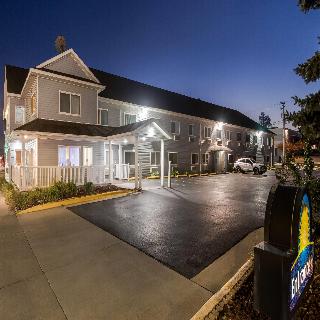 Days Inn by Wyndham Ames