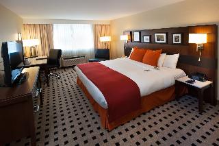 1 King Bed Non-Smoking