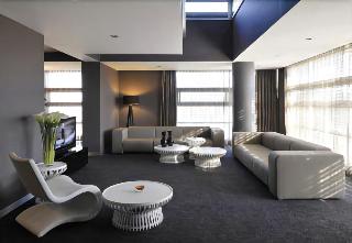 Vernazza Suites Hotel
