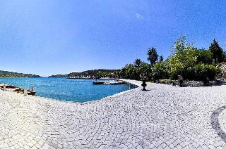 Kalem Island Oliviera Resort