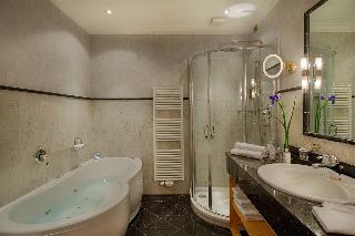 Alpenpalace Deluxe Hotel & Spa Resort, Italian Alps