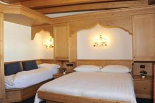 Hotel Negritella, Italian Alps