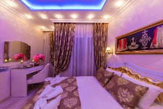 Charm Hotel