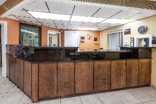 Super 8 By Wyndham Clinton Ok