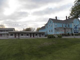 Coast Village Inn & Cottages