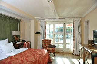 Room Room