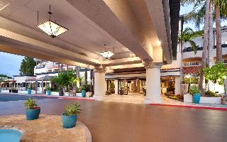 Atrium at Orange County Airport