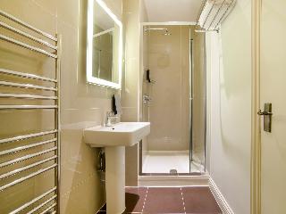 OYO London Luton, Londyn