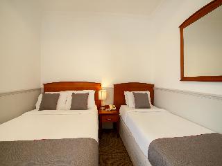 OYO London Luton, Londyn