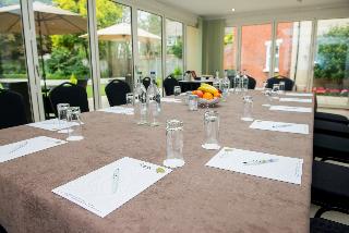 The Stanwell Heathrow, Londyn