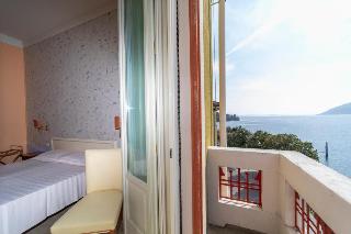 Room Room