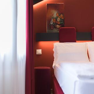 Room Room