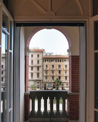 Room Room