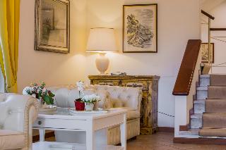 Sylvia, Lucca