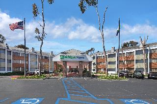 Holiday Inn Express Port Hueneme