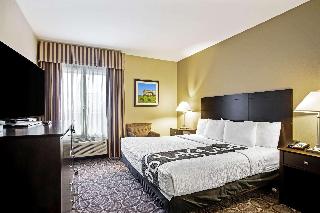 1 King Bed Accessible Room Non-Smoking