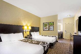 2 Full Beds Mobility/Hearing Impaired Accessible Room Non-Smoking