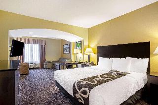 1 King Bed Deluxe Room Non-Smoking