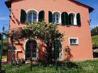 Poggio La Fioraia, Lucca