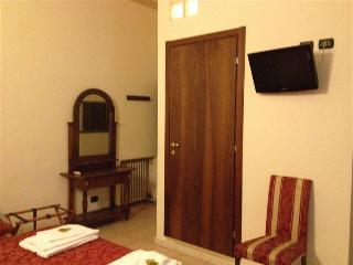 Hotel Sicilia, Milan