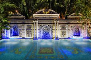 The Villa Casa Casuarina